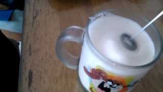 Aerolatte Review Frothing Cold Milk In Under 1 Minute [upl. by Alexandrina]